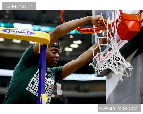 哈利伯顿强调控卫需具备比赛理解力与思考能力成为场上指挥官