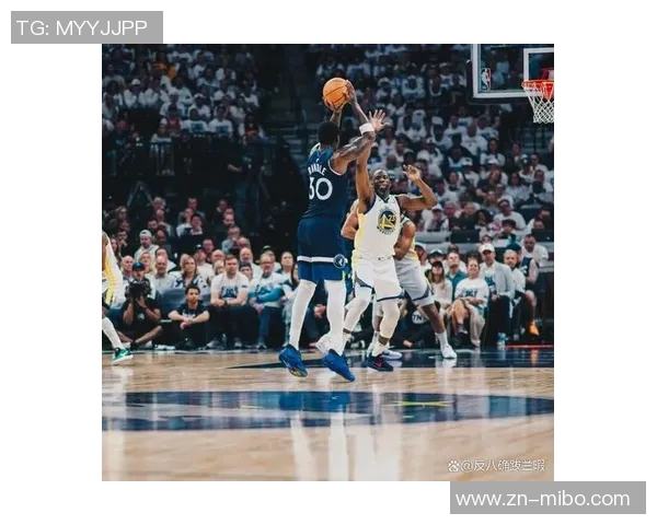 兰德尔高效发挥30分钟砍下26分9板5助助球队取得胜利 兰德尔高效发挥30分钟砍下26分9板5助助球队取得胜利