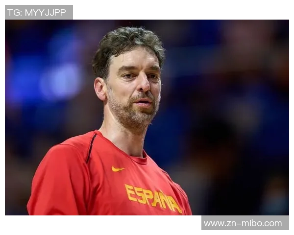 维金斯盛赞鲍威尔展现统治力称其为非凡天才球员的典范