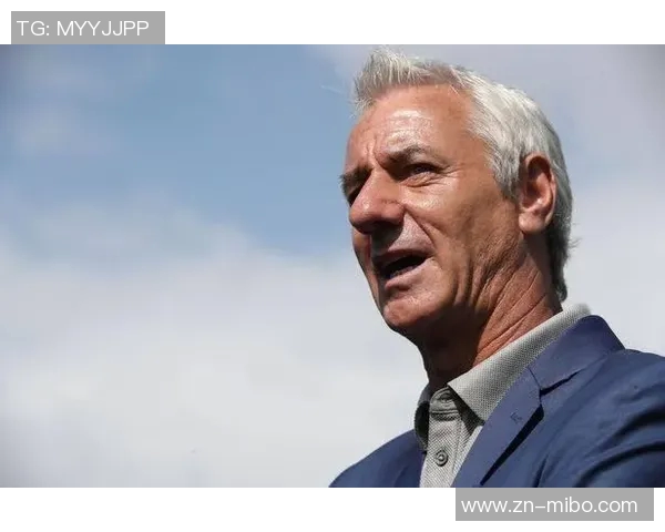 64岁红军名宿拉什与16岁女友订婚焕发新生活激情