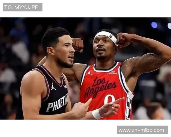 布克上半场表现出色17分钟内高效贡献13分5助攻2抢断助力球队攻防两端